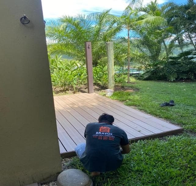 Suministro e instalación de piedras naturales, porcelanatos y cerámicas para pisos, piscinas y muros 21
